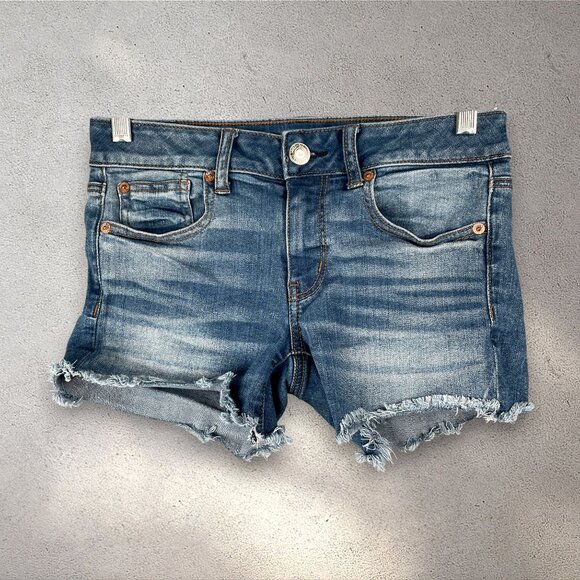 American Eagle Super Stretch Jean Shorts Womens 4 Blue Distressed Frayed Hem Y2K - Picture 1 of 8